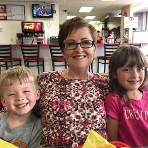 Meet your Posher, Lisa